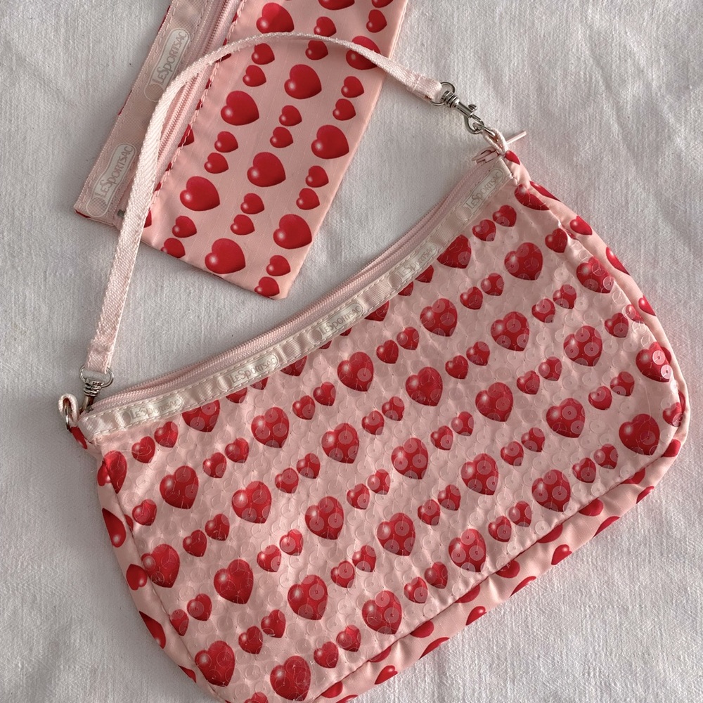 Vintage Y2K 00’s LeSportsac purse/clutch hearts and sequins